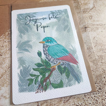 Charger l'image dans la galerie, Carte illustrée à l'aquarelle Oiseau sur une branche Joyeuse fête Papa Verset Proverbe 17:6