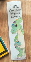 Charger l'image dans la galerie, Marque-page dinosaure vert, plastifié, aquarelle